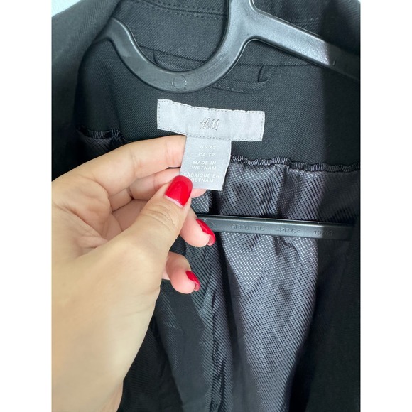 H&M EUC Slim Fitted Blazer Black Size XS Single Breasted - Picture 6 of 11
